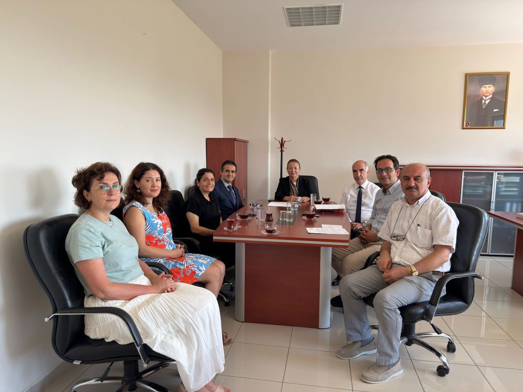Üniversitemiz Personel Daire Başkanlığına Asaleten Atanan Sinan YOLAYDIN’a  Tebrik Ziyareti…